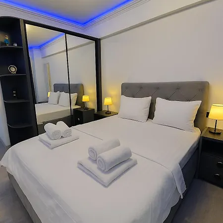 Apartament C37 - In Alezzi Odyssey Pool & Mamaia Nord 3*