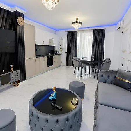 C37 - In Alezzi Odyssey Pool & Mamaia Nord Apartament 3*