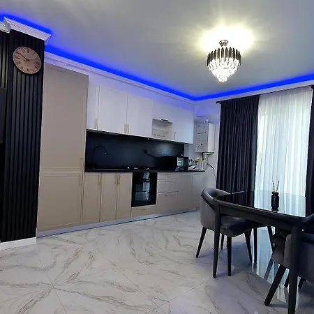 C37 - In Alezzi Odyssey Pool & Mamaia Nord 3*